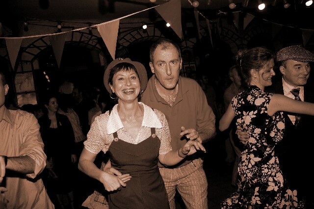 min 2006 10 29 guinguette mp 353 sepia